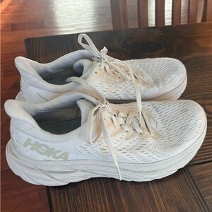 Hoka Clifton 8